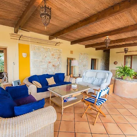 Tonelagee Villa