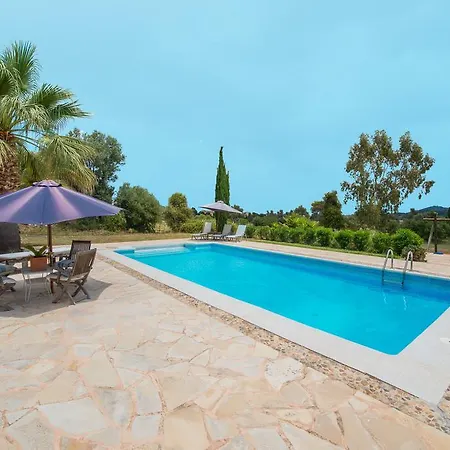 Tonelagee Villa *